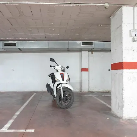 Balcon Y Parking Carreteria 77 *